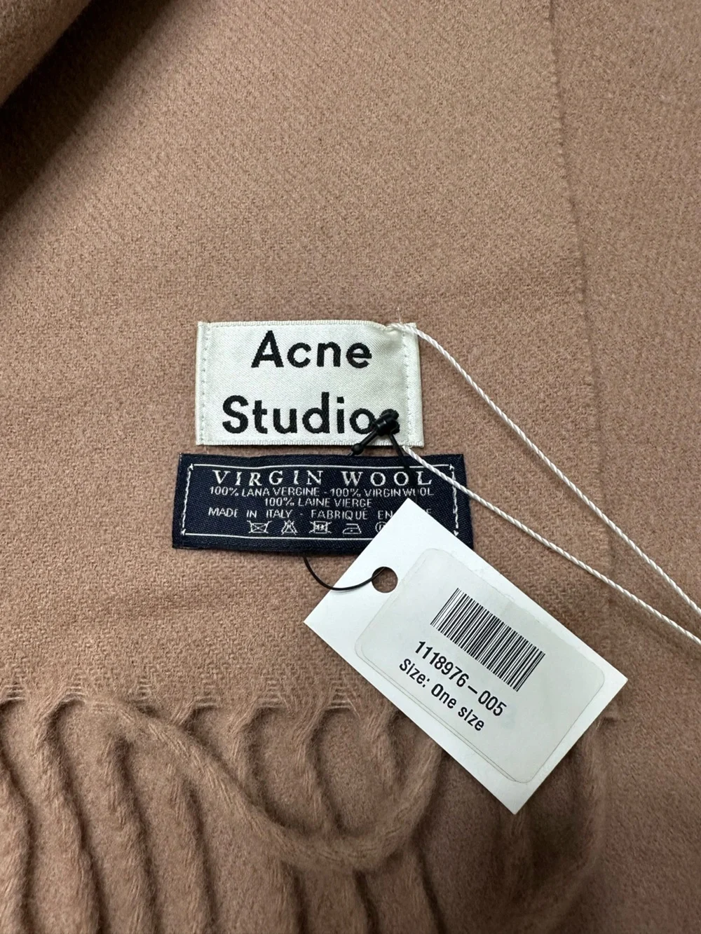Acne Studios fringed wool scarf in warm camel-pink, NWT, oversized - Picture 3 of 6